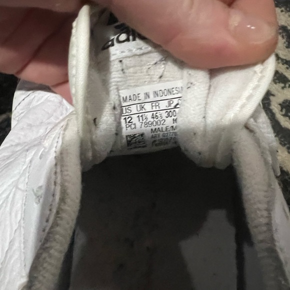 Adidas sneakers retro size 12 white red low top Men’s Unisex - Picture 3 of 4